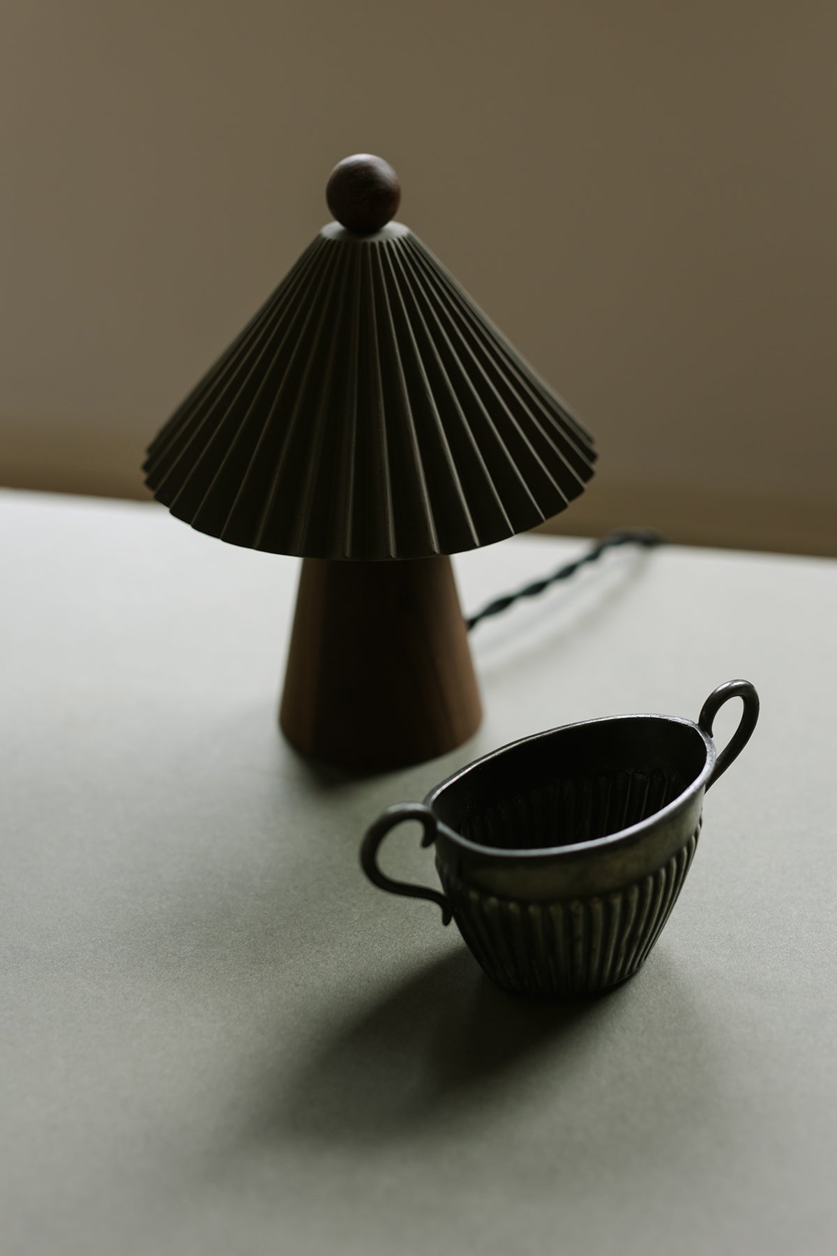 Mini Prairie Table Lamp in moss -moss
