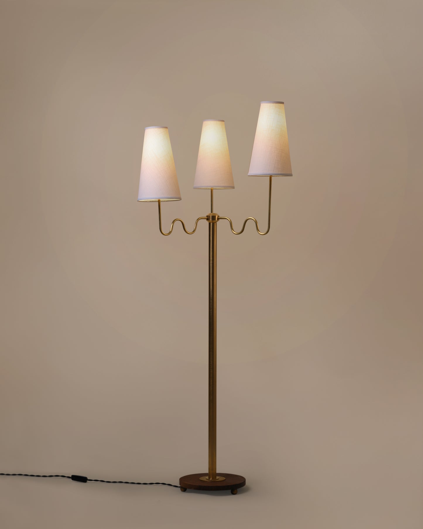 Willow Floor Lamp