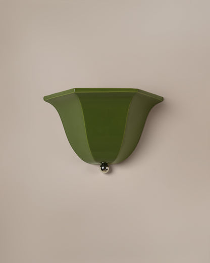 Maeve Sconce