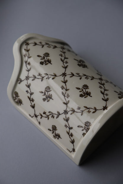 Windermere Sconce