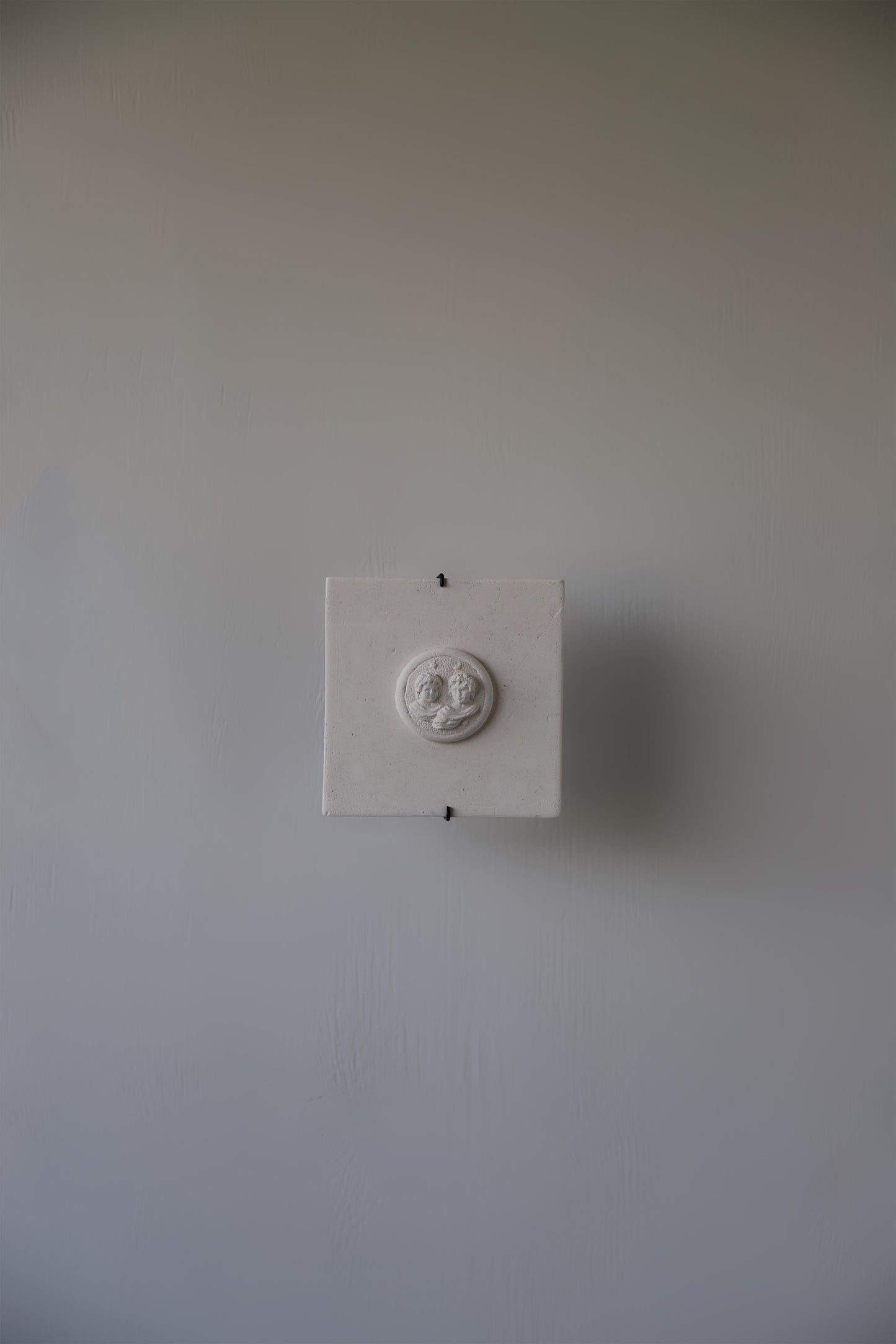 Elio Sconce in Limewash -limewash