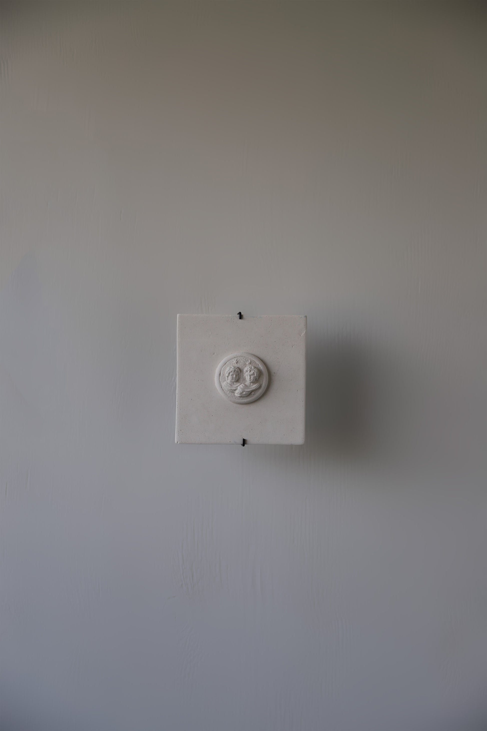 Elio Sconce in Limewash -limewash