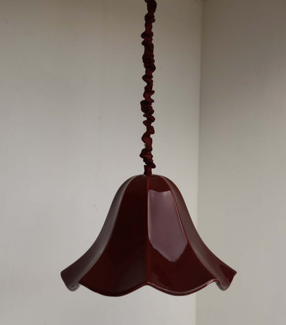 Jean Pendant in Garnet -garnet