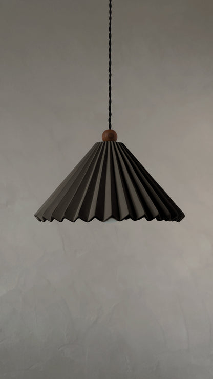 Prairie Pendant in chocolate -chocolate