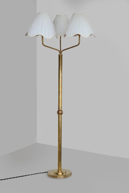 Rosie Floor Lamp in pleated -pleated
