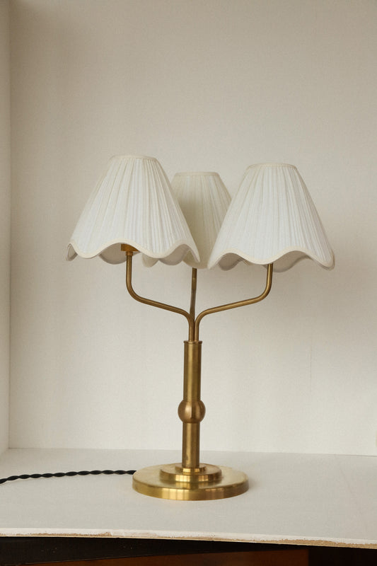 Rosie table lamp in pleated -pleated