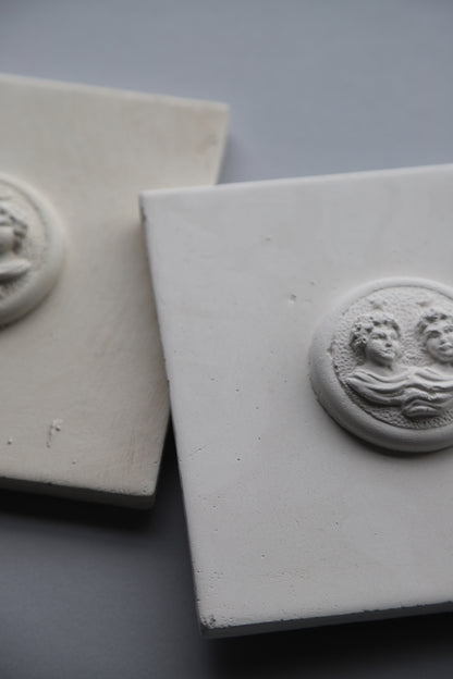 Elio Relief in Square -square