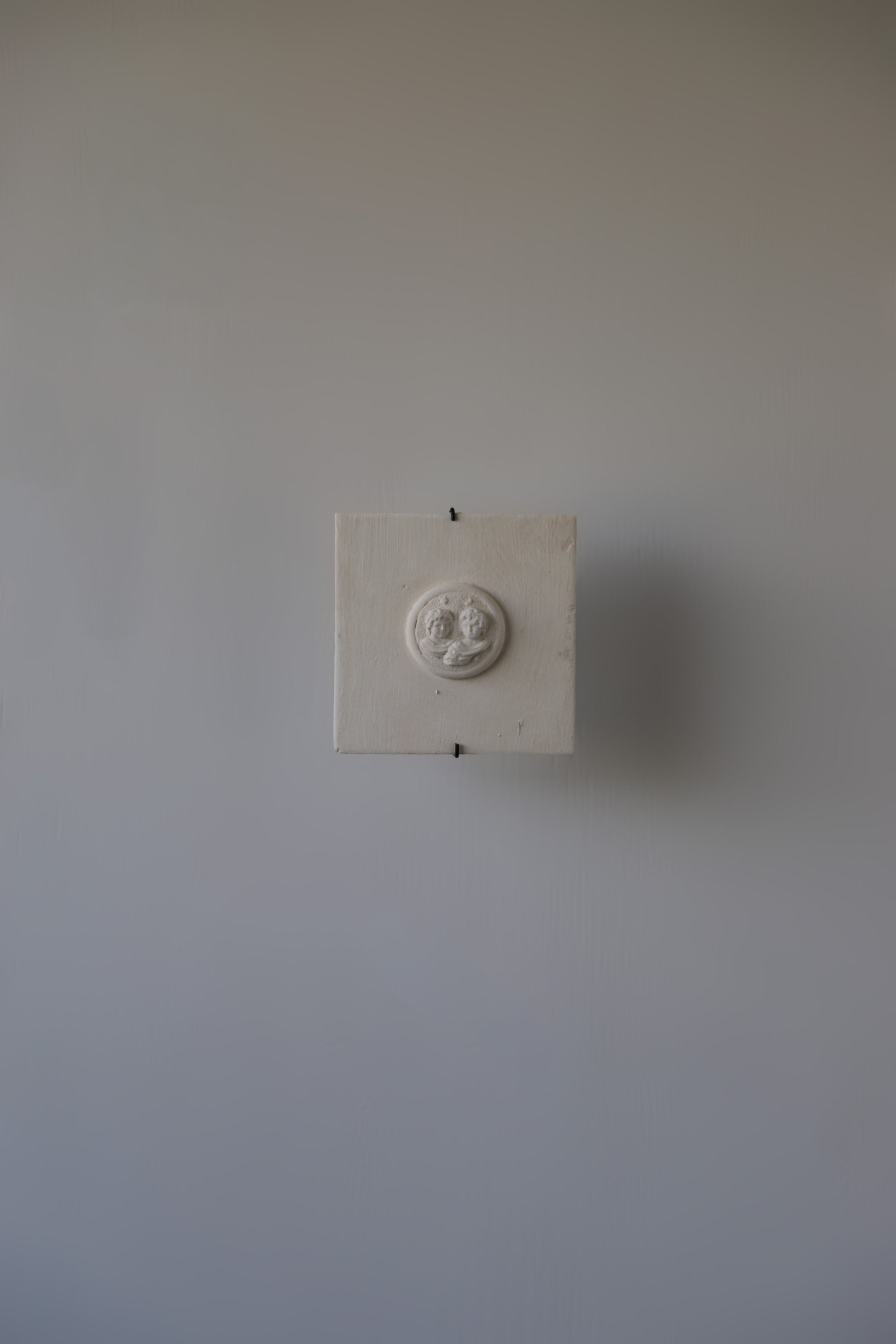 Elio Sconce in Limewash -limewash