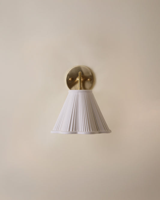 Lucy Sconce