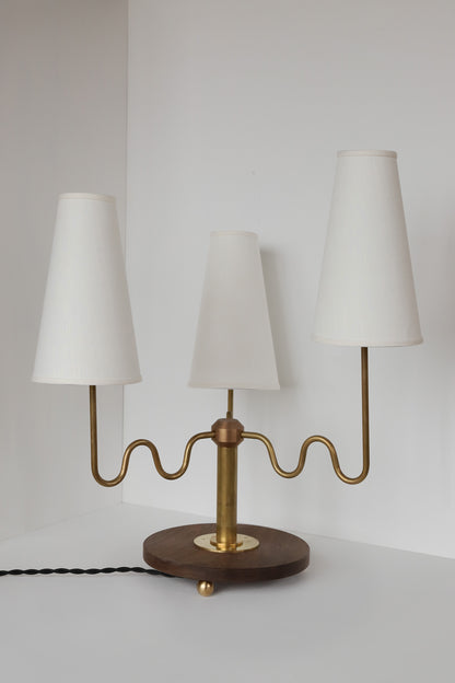Willow Table Lamp in cream -cream
