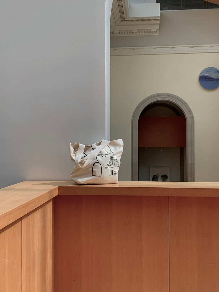 Outline Jumbo Tote